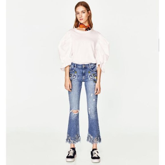 Zara Mid Rise Mini Flare Jeans US 4 - Picture 2 of 13